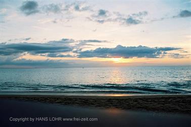 16 Thailand 2002 F1080012 Khao Lak Hotel Tropicana Strand_478